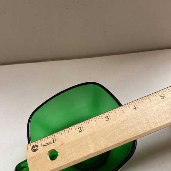 Anchor Hocking Forest Green depression glass cups and saucers (4) - Picture 6 of 7